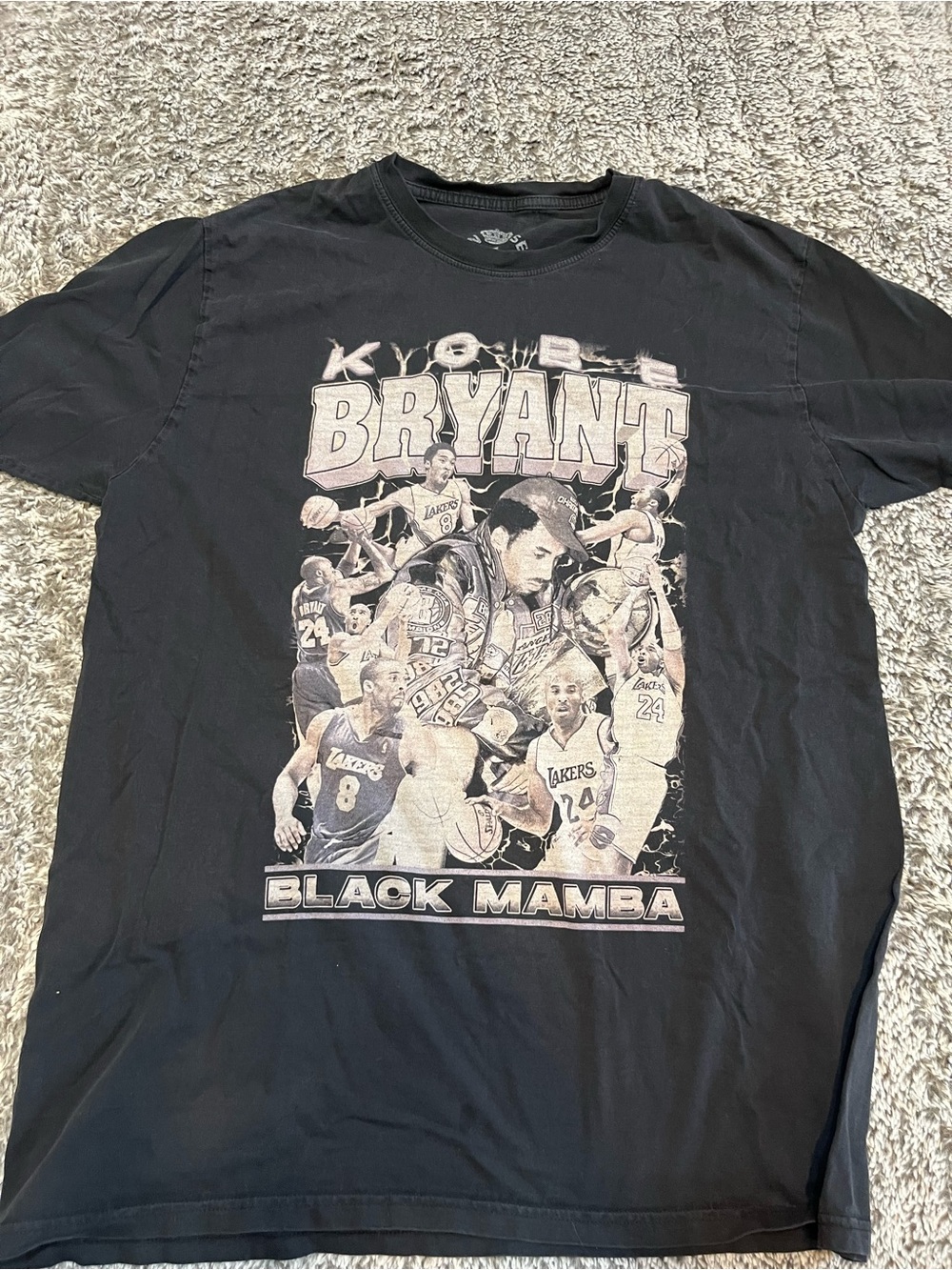 Black Graphic 'Black Mamba' Short-Sleeve Tee - Men